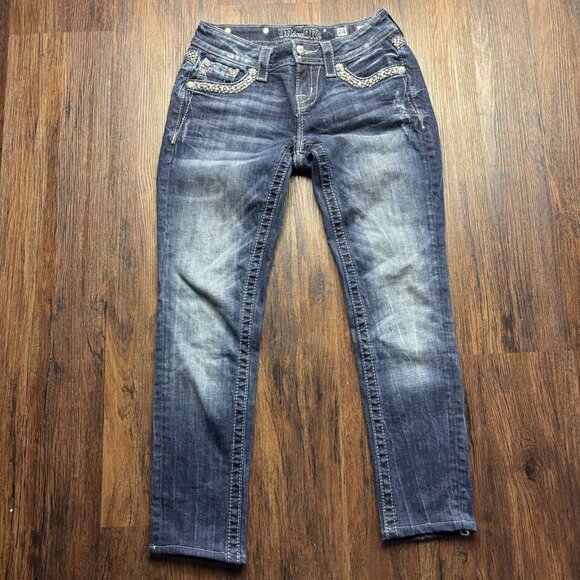 Miss Me Relaxed Skinny Jeans Studded Distressed Medium Wash Women’s Size 24 - Picture 1 of 13